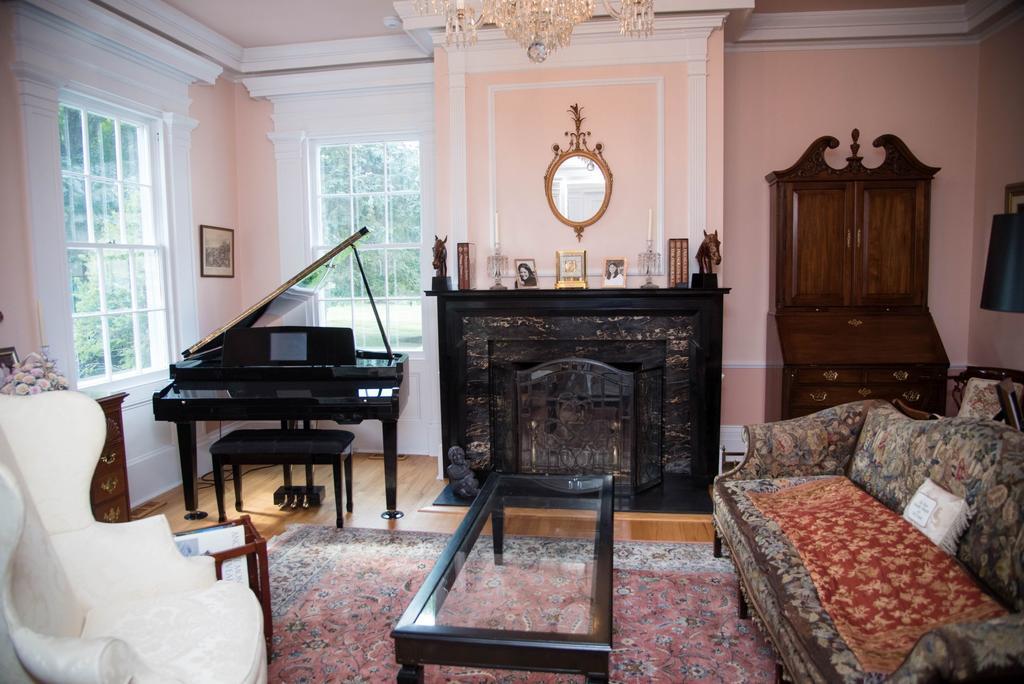 Hopewell Junction Bykenhulle House Bed And Breakfast المظهر الخارجي الصورة